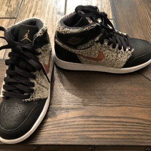 Jordan’s for youth girl